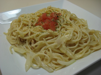 ツナとトマトのクリームスパゲッティ(カルボナーラ風).jpg