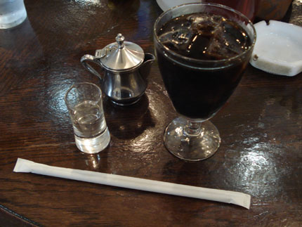 呂万 アイスコーヒー.jpg